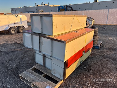 Quantity of (12) 6 ft Lockers Mobili per ufficio