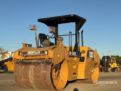 2004 Cat CB-534D Dubbele trommelwals