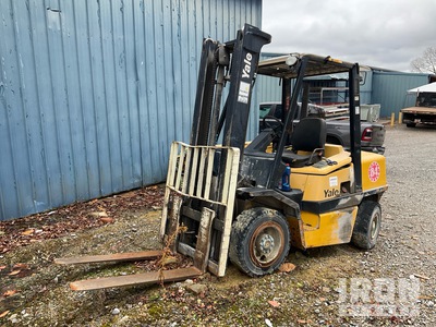 2006 Yale GDP080LJNPBV097 8000 lb Pneumatic Tire Forklift (Inoperable)