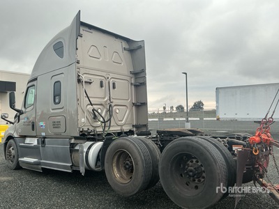 2019 Freightliner Cascadia 126 T/A Sleeper Truck Tractor