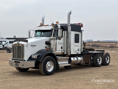 2013 Kenworth T800 6x4 Sleeper Winch Truck