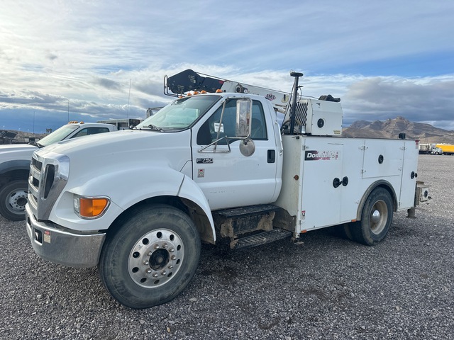 2007 Ford F-750 4x2 Service Truck (Inoperable)