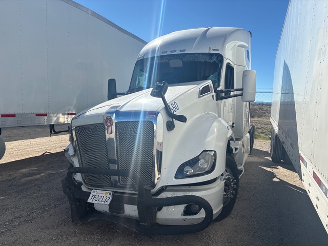 2022 Kenworth T680 6x4 T/A Sleeper Truck Tractor (Inoperable)