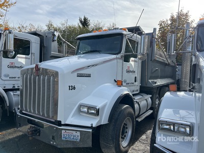 2014 Kenworth T800 8x4 4-Achs Kipper-Lkw