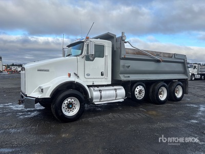 2014 Kenworth T800 8x4 を見 Dump Truck