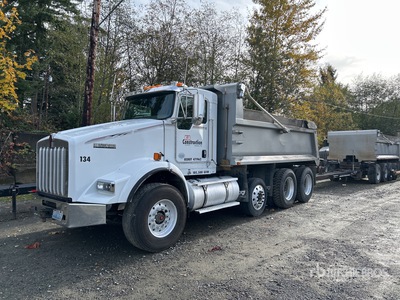 2014 Kenworth T800 8x4 4-Achs Kipper-Lkw