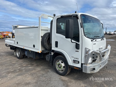 2021 Isuzu NPR 65-190 4x2 Servicewagen