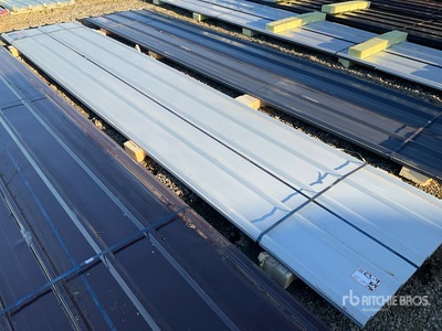 Quantity of (30) 16 ft x 3 ft White Metal Roof Panels その他 - 店舗 & 倉庫 (Unused)