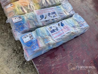 Quantity of (10) 33 ft x 2.4 in Blue Heavy Duty Ratchet Straps Divers Autres (Unused)