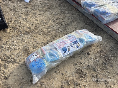 Quantity of (10) 33 ft x 2.4 in Blue Heavy Duty Ratchet Straps Divers Autres (Unused)