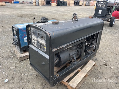 1979 Lincoln Electric Shield-Arc SA-250 Skid-Mounted Engine Driven Welder