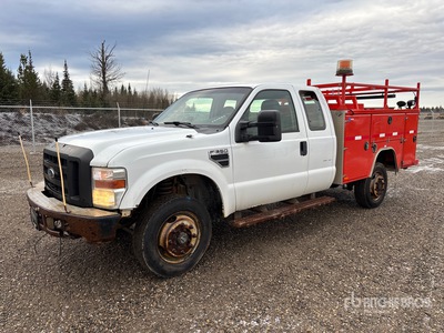 2010 Ford F-350 XL 4x4 Extended Cab Utility Truck
