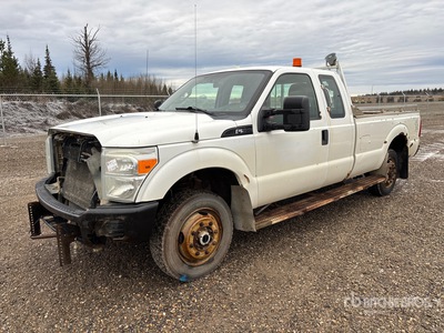 2011 Ford F-350 XL 4x4 Extended Cab Pickup