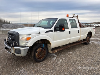 2013 Ford F-350 XL 4x4 Crew Cab Pickup