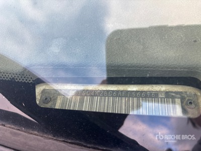 2010 Chevrolet Silverado 3500HD 4x4 Crew Cab بيك اب