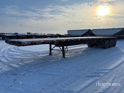 2000 Lode King 48 ft T/A Spread Axle Flatbed Trailer