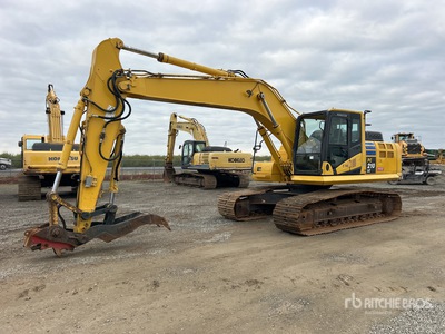 2016 Komatsu PC 210 LC 11 Tracked Excavator