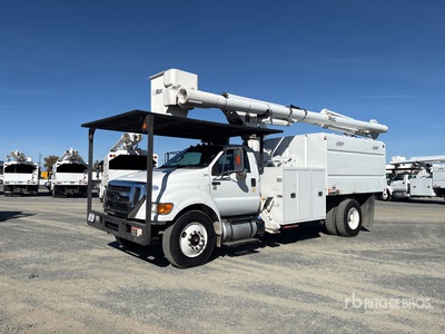 2016 Altec 70 ft on 2015 Ford F-750 Super Duty 4x2 Bucket Truck