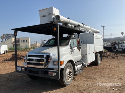 2016 Altec 70 ft on 2015 Ford F-750 Super Duty 4x2 Camion à godets