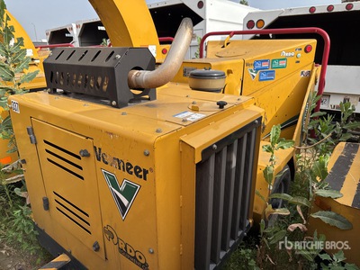 2018 Vermeer 2018 BC 1000XL 74HP Tow-Behind Astilladora de madera