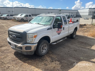 2015 Ford F-250 XL 4x4 Extended Cab Pickup