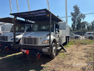 2017 Freightliner M2 106 4x2 Camion à godets