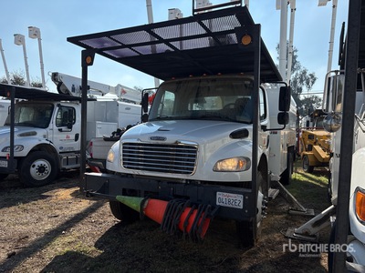 2017 Freightliner M2 106 4x2 Camion à godets