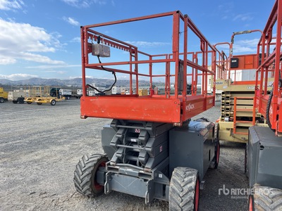 2016 Skyjack SJ6832 RT Dual Fuel Hebebühne