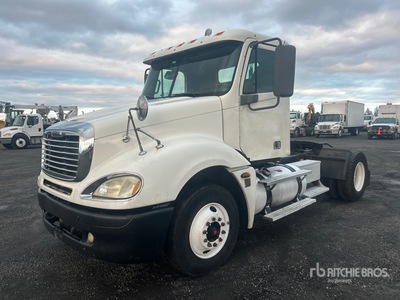 2006 Freightliner Columbia 120 4x2 S/A Day Cab Truck Tractor