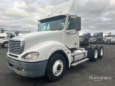 2005 Freightliner Columbia 120 6x4 T/A Day Cab Truck Tractor