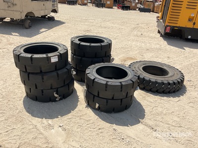 Quantity of (9) 31 x 10-20 & 12.00-20 Reifen (Unused)