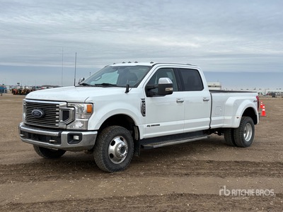 2022 Ford F-350 XLT 4x4 Crew Cab Pickup