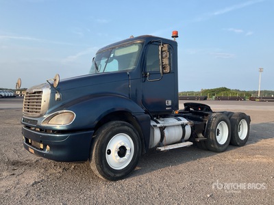 2012 Freightliner Columbia CL120 6x4 Tractocamion con Dormitorio / Tracteur Routier Couchette