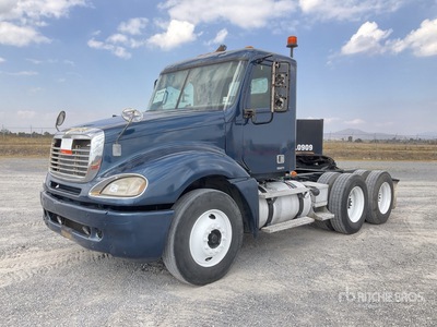 2012 Freightliner Columbia CL120 6x4 Tractocamion / Tracteur Routier