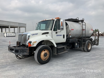 2005 Rosco on 2006 International 7300 4x2 Camion Distribuidor de Asfalto / Asphaltverteiler-Lkw