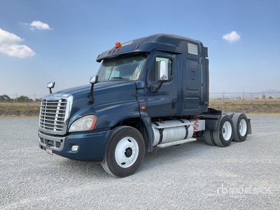 2017 Freightliner Cascadia 125 6x4 Tractocamion con Dormitorio / T/A Sleeper Truck Tractor