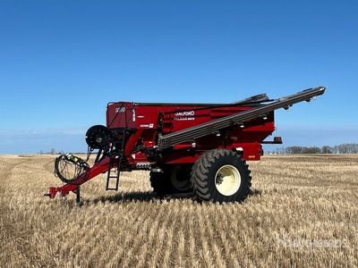 Salford Valmar 8611 66 ft S/A Hydraulic Fertilizer Spreader