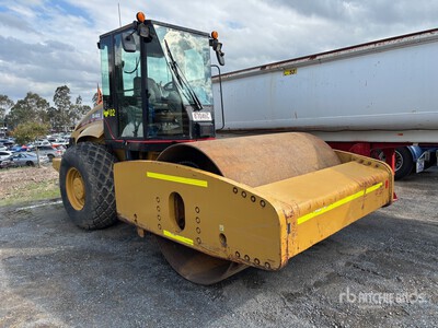 2007 Cat CS-663E Rullo vibrante ferro gomma