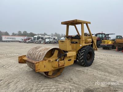 1973 Tampo RP16D Compacteur à tambour lisse