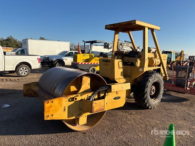 1973 Tampo RP16D Smooth Drum Compactor