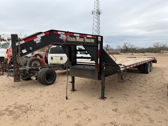 2019 Texas Made Trailers FT825524KGN 30 ft T/A Gooseneck Equipment Trailer