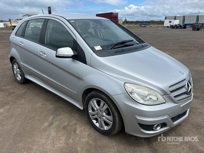 2009 Mercedes-Benz B180 Automobile