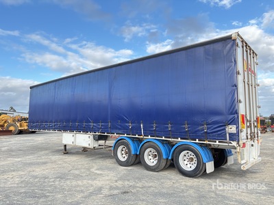 2005 Barker Curtain Side Trailer