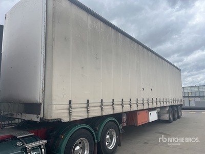 1994 Freighter 13.6 m Tri/A Remorque pour rideaux latéraux