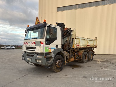 2005 Hiab 122B-2CL 3800 kg on 2007 Iveco Trakker 350 6x4 Camion Benne Avec Grue Kiepwagen met kraan