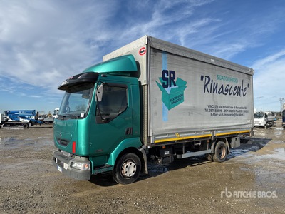 Renault Midlum 4x2 Curtain Side Truck