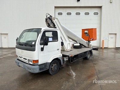 2001 Multitel 220 ALI AF 20 m on 2001 Nissan Cabstar 4x2 Camion Nacelle Piattaforma autocarrata