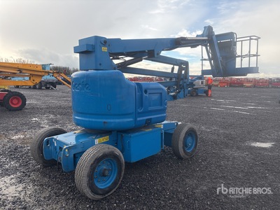 2015 Genie Z45/25 2WD Electric Articulating Boom Lift