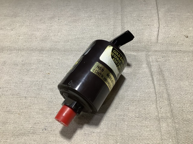 (3) Liquid Quantity Indicators