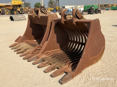 Quantity of (2) Skeleton Graafmachine Bak